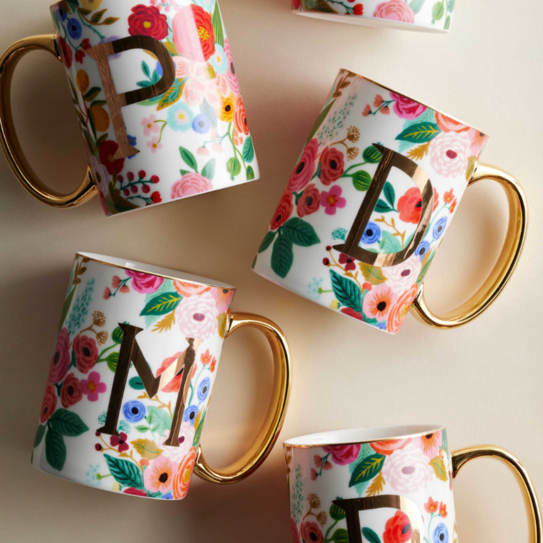 Taza de porcelana con monograma para fiestas en el jardín - J