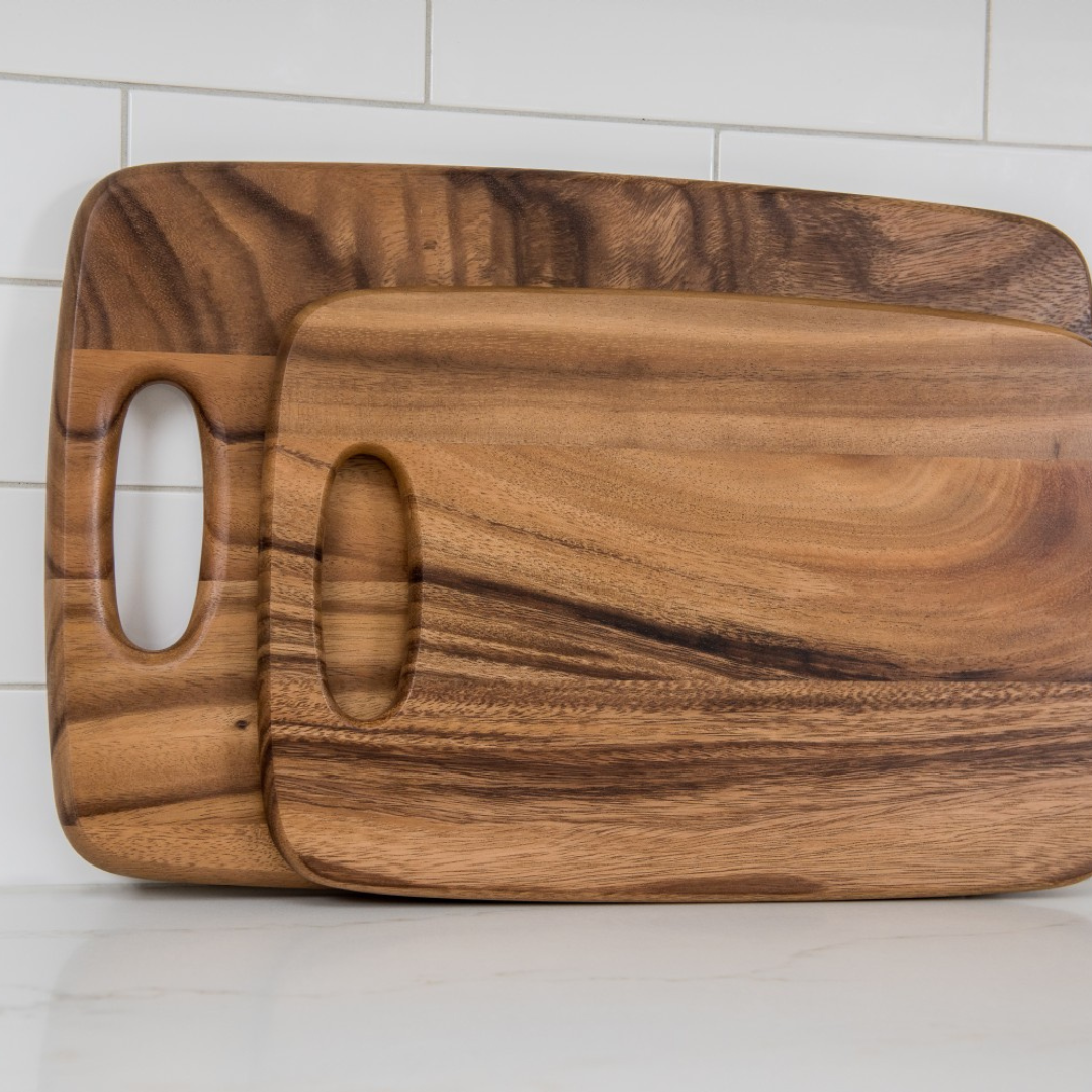 Acacia Cutting Board with Cut Out Handle, Medium
