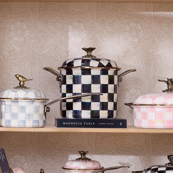 Courtly Check 7 Quart Stockpot