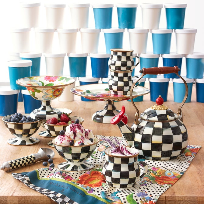 White Flower Market Small Pedestal Platter