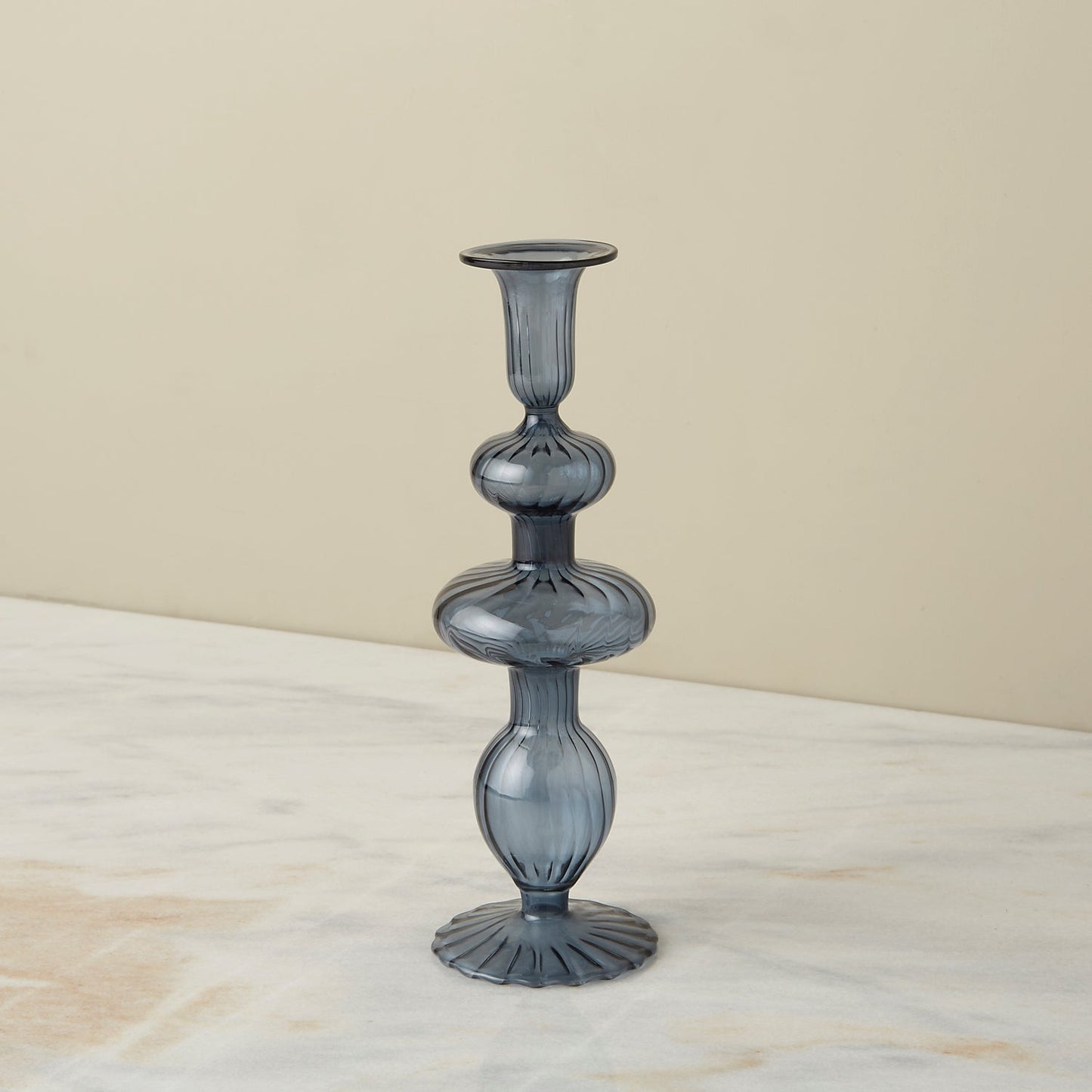 Candelabro Nalia, Nocturno