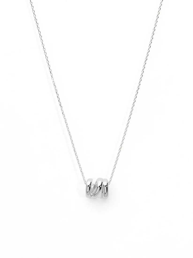 Claw Pendant Necklace Silver