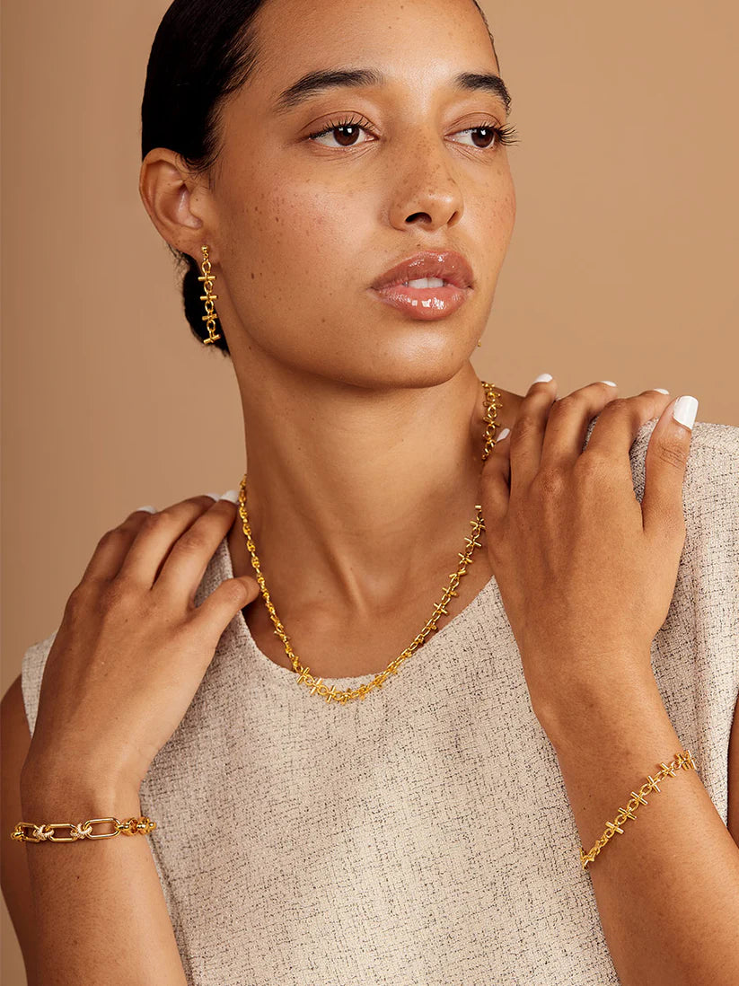 Bar Link Magnet Necklace Gold