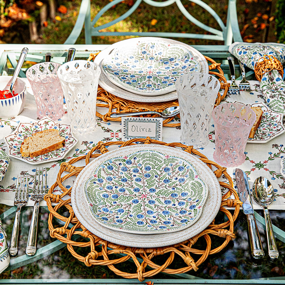 Villa Seville Scalloped Dessert/Salad Plate - Chambray