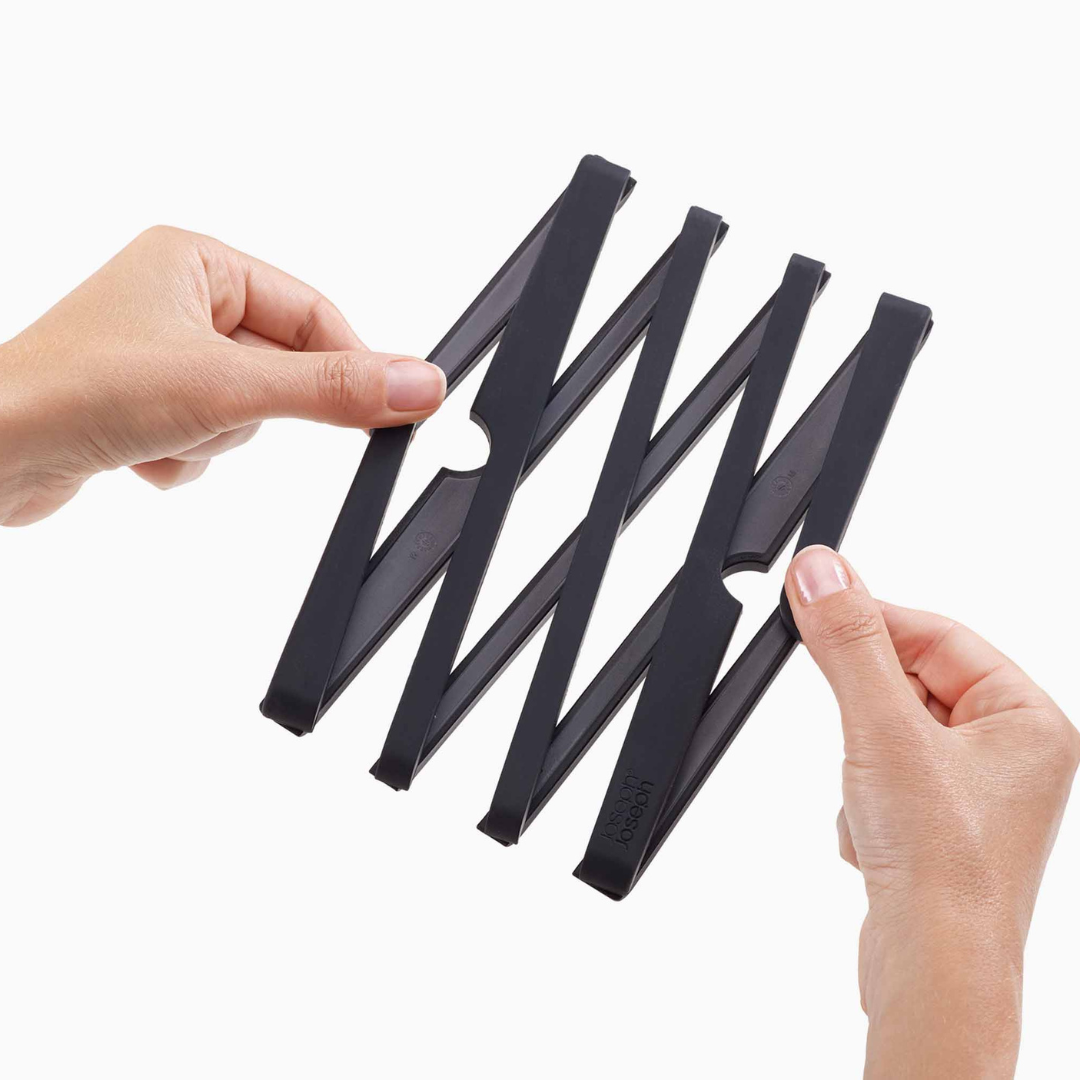 Stretch™ Expandable Black Trivet