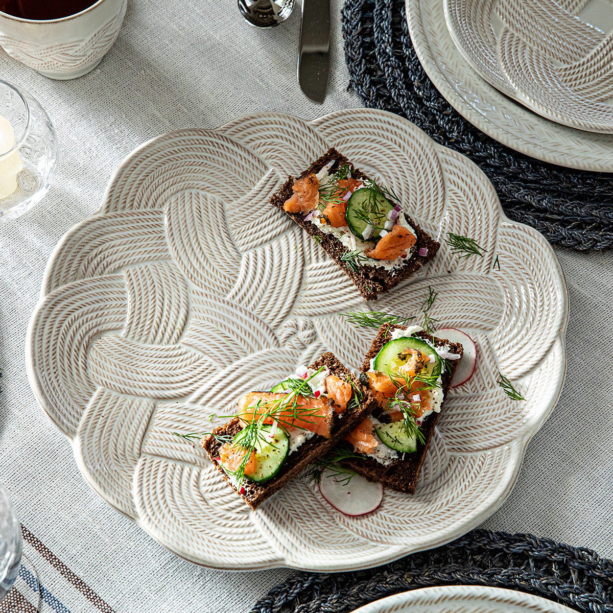 Le Panier Mystic Knot Charger/Platter - Whitewash