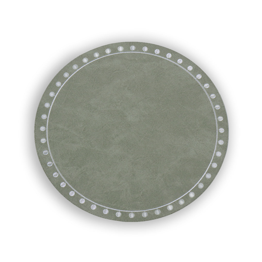 VIDA Round Embroidered Dots 15.5" Round Placemats Set of 4 (Green and White)