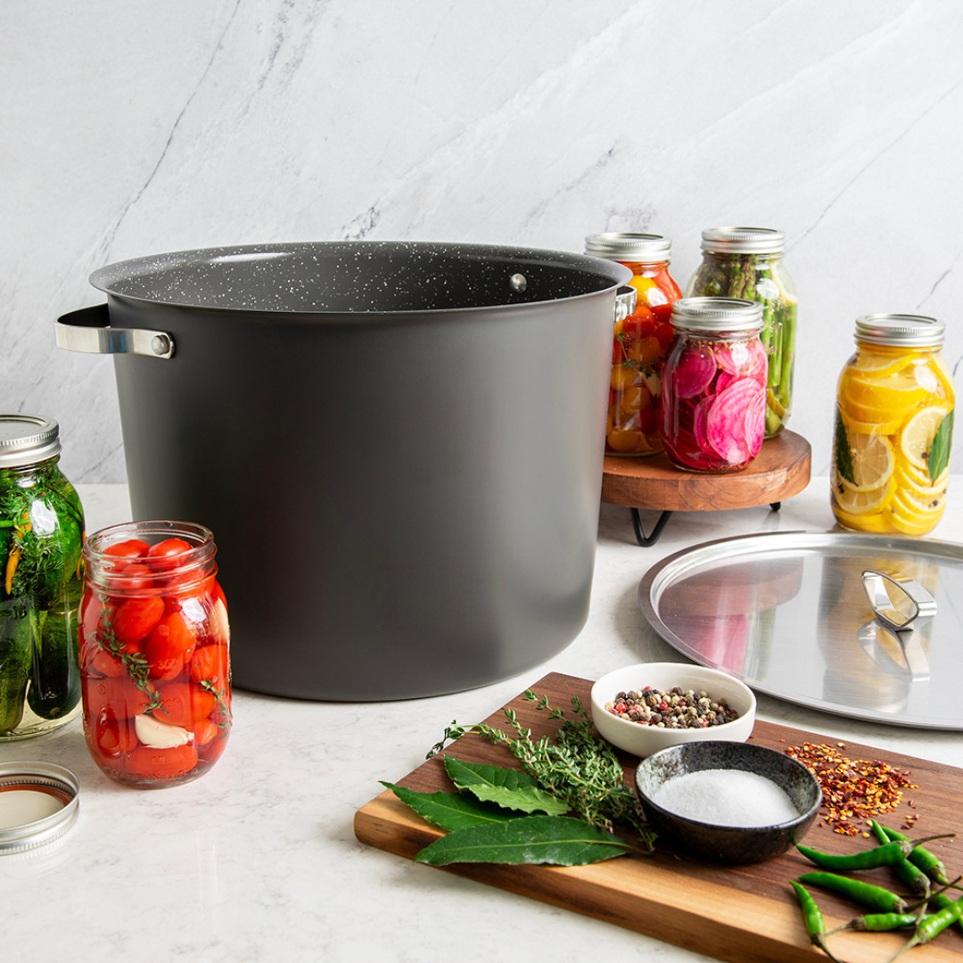 Verde 20 Qt Stock Pot with Lid