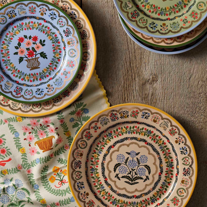 Rosette Porcelain Dinner Plate Set