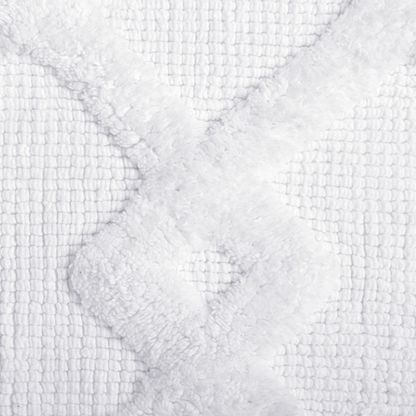 Mountain Peak Bath Mat With Tassels 100% Cotton White 20" X 30"