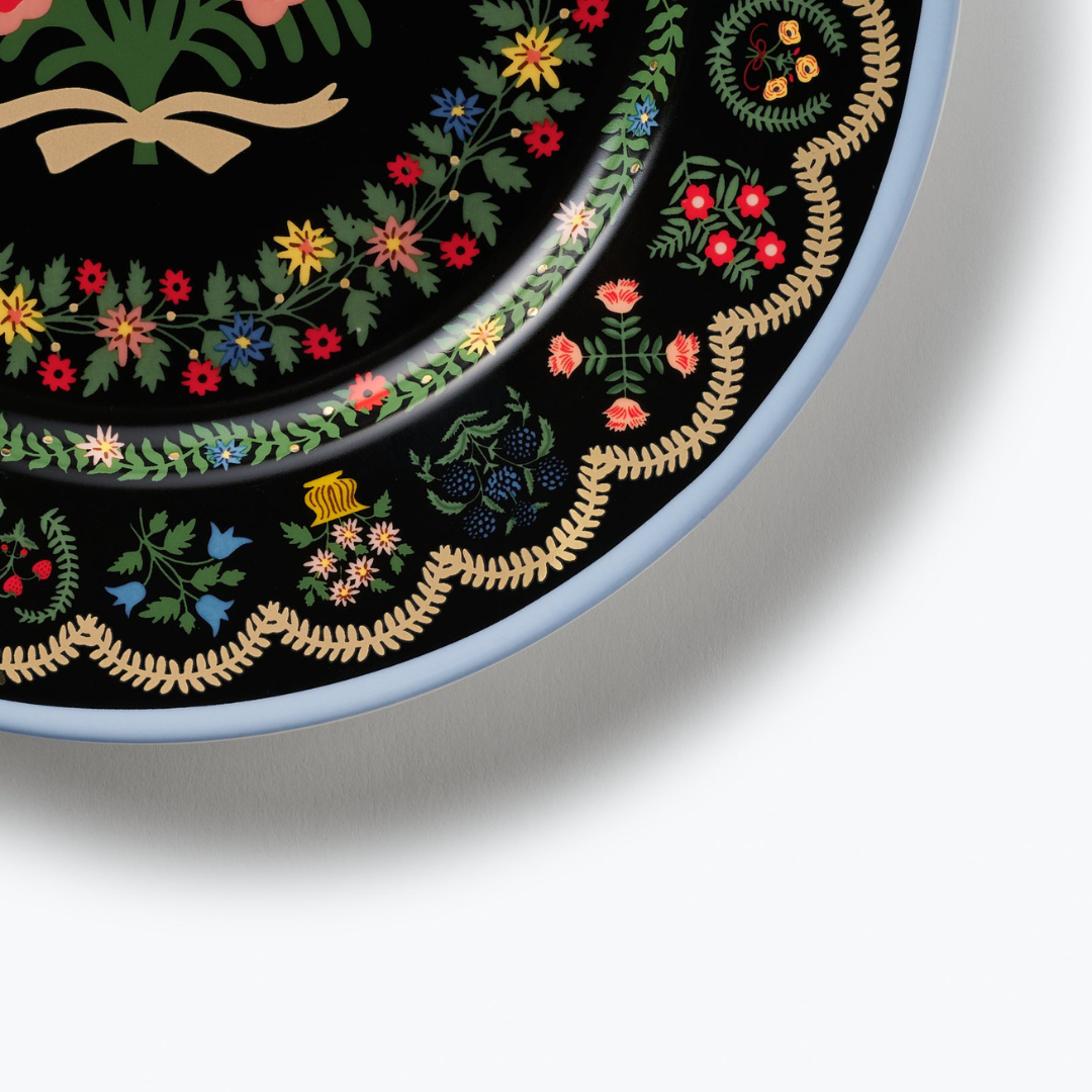 Rosette Porcelain Dessert Plate Set