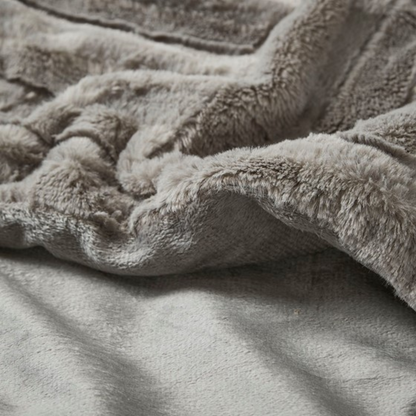 Arctic Ultra Plush Down Alternative Throw - Grey