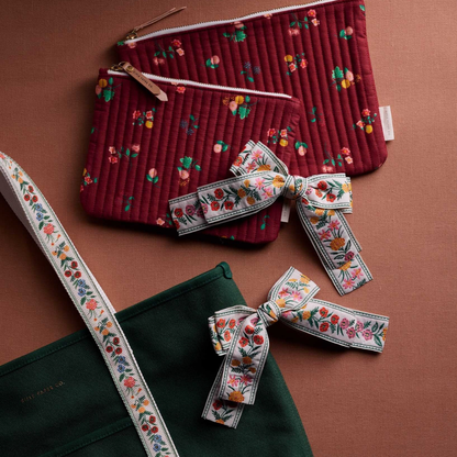Ditsy Dahlia Quilted Pouch Set
