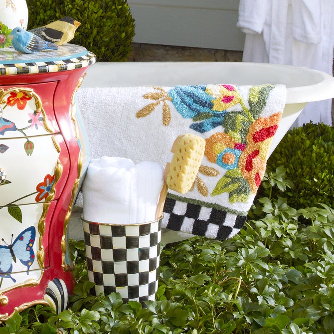 White Flower Market Standard Bath Rug