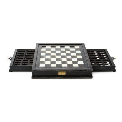 Courtly Check Chess Set