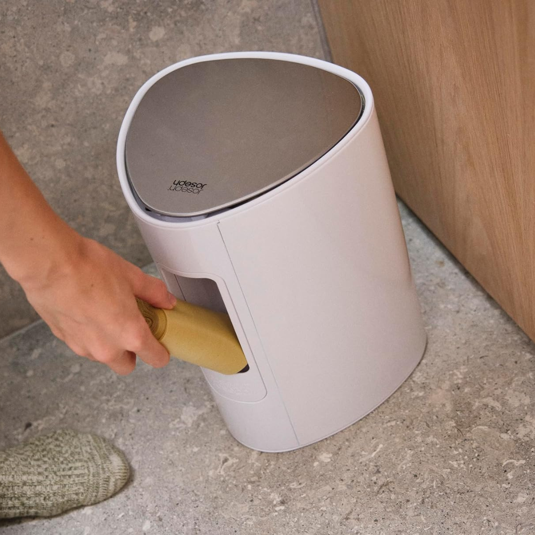 EasyStore™ 5L Gloss White Bathroom Pedal Bin