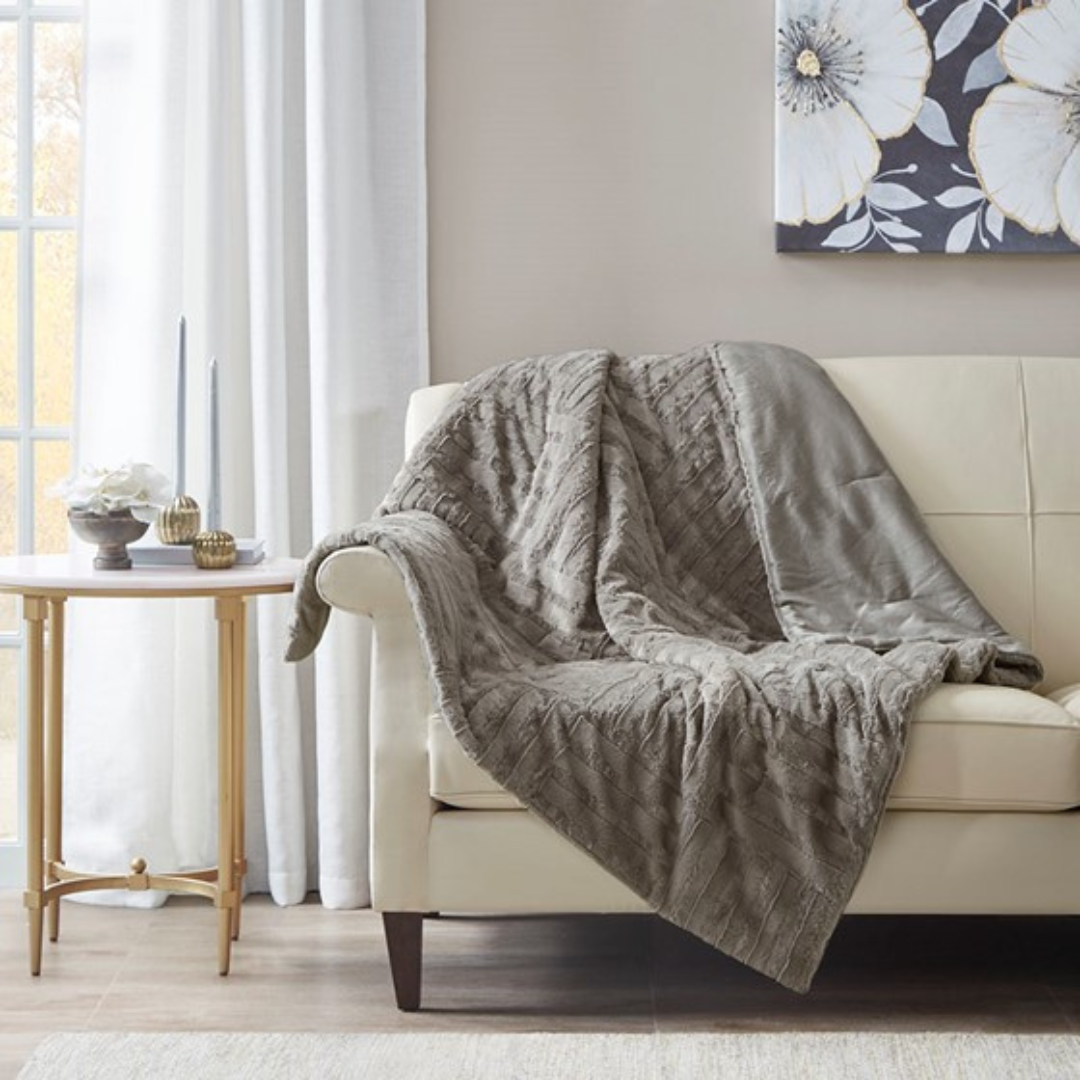 Arctic Ultra Plush Down Alternative Throw - Grey