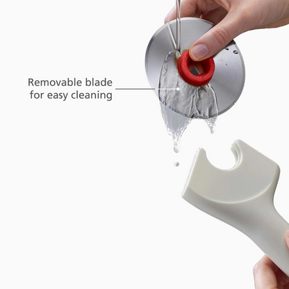 Ringo™ Easy-clean Red Pizza Cutter