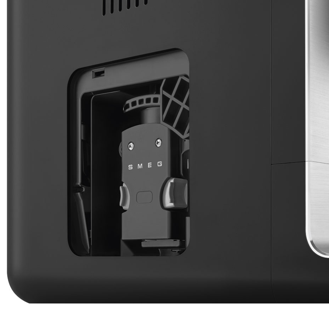 Smeg Fully-automatic Coffee Machine, Black