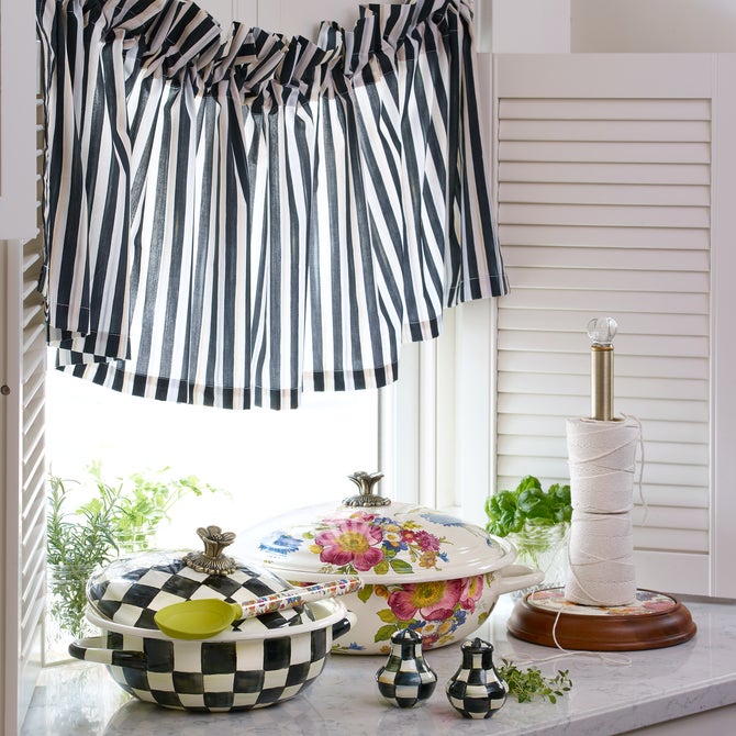 White Flower Market Wood Paper Towel Holder