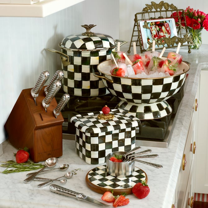 Courtly Check Everything Bowl