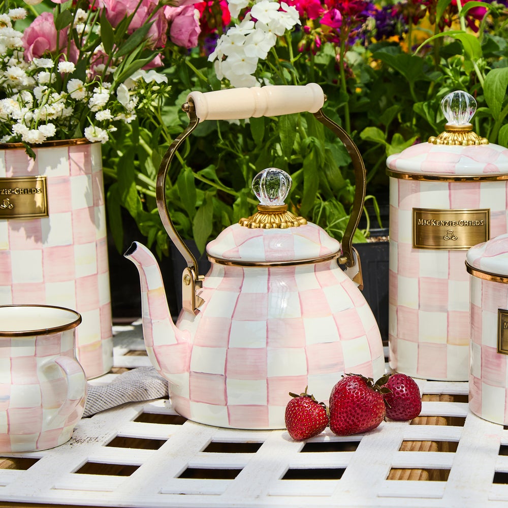 Rosy Check 2 Quart Tea Kettle