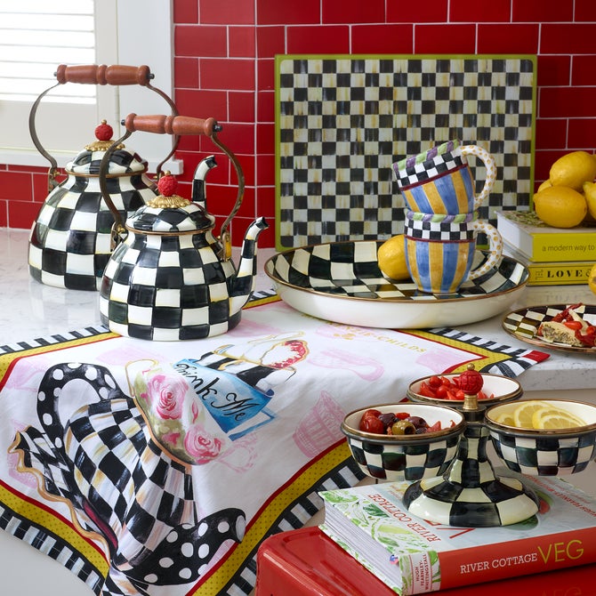 Courtly Check 2 Quart Tea Kettle