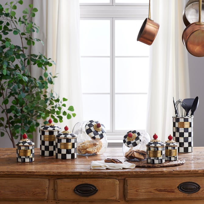 Sweets Jar with Courtly Check Enamel Lid
