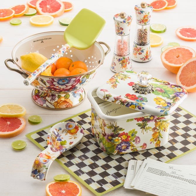 White Flower Market Spoon Rest