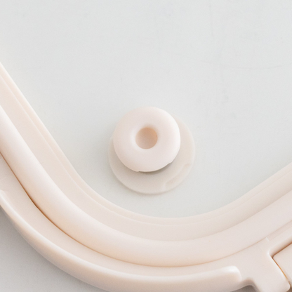 Glossy Solid Stoneware Container With Tempered Glass Lid (Cannoli Creme) - 24 oz