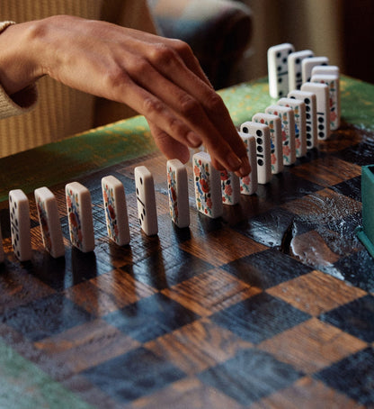 Strawberry Fields Dominoes Set