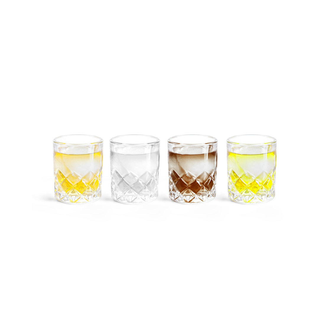 Shots de bolas de hielo Yarai Shiver: 4 vasos con bandeja para bolas de hielo