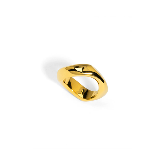 Sculptural Wave Ring Gold