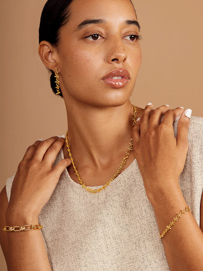 Bar Link Magnet Necklace Gold