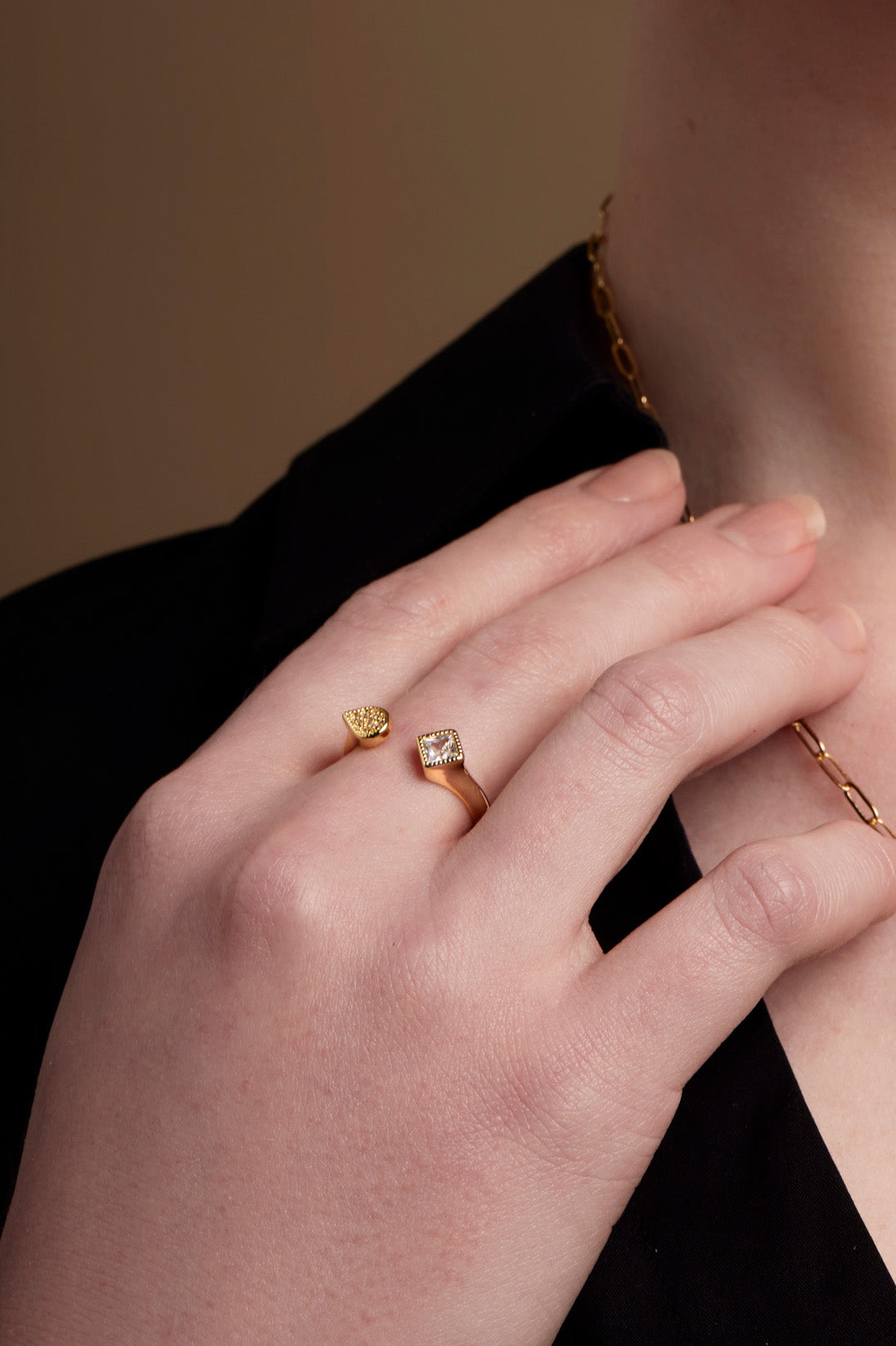 Pavé and Crystal Assymetrical Ring - Silver