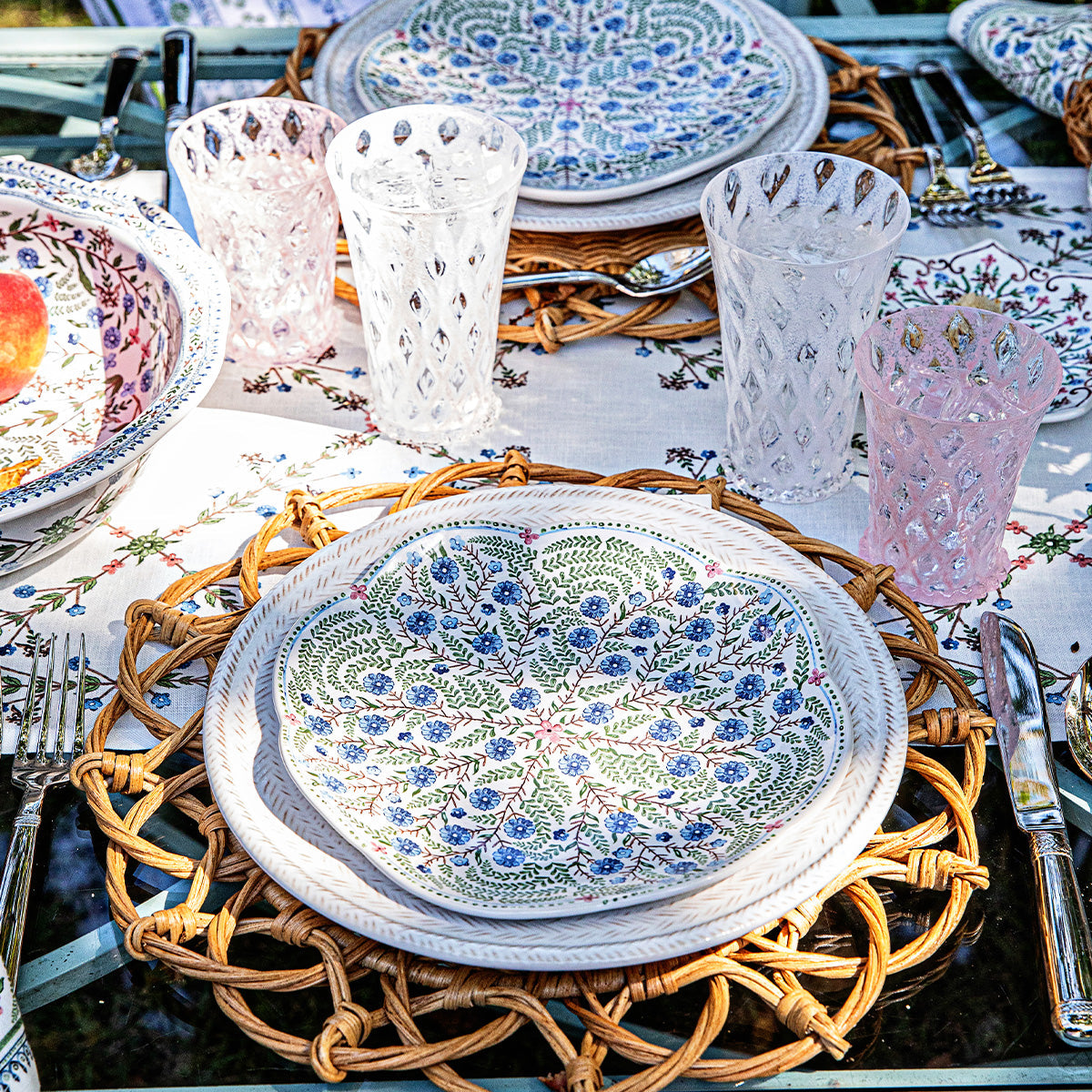 Le Panier Dinner Plate - Whitewash
