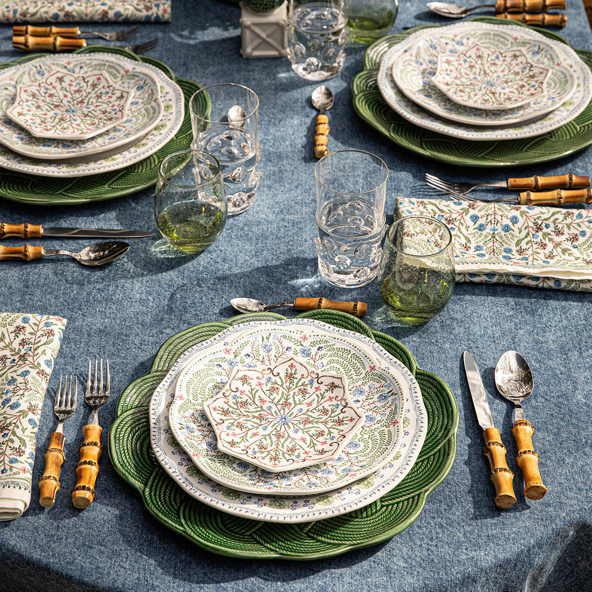 Villa Seville Scalloped Side/Cocktail Plate Set/4 - Chambray
