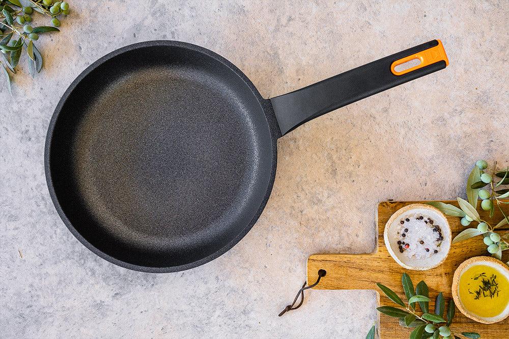 Efficient Pro Cast Aluminum Nonstick Frying Skillet 26 cm