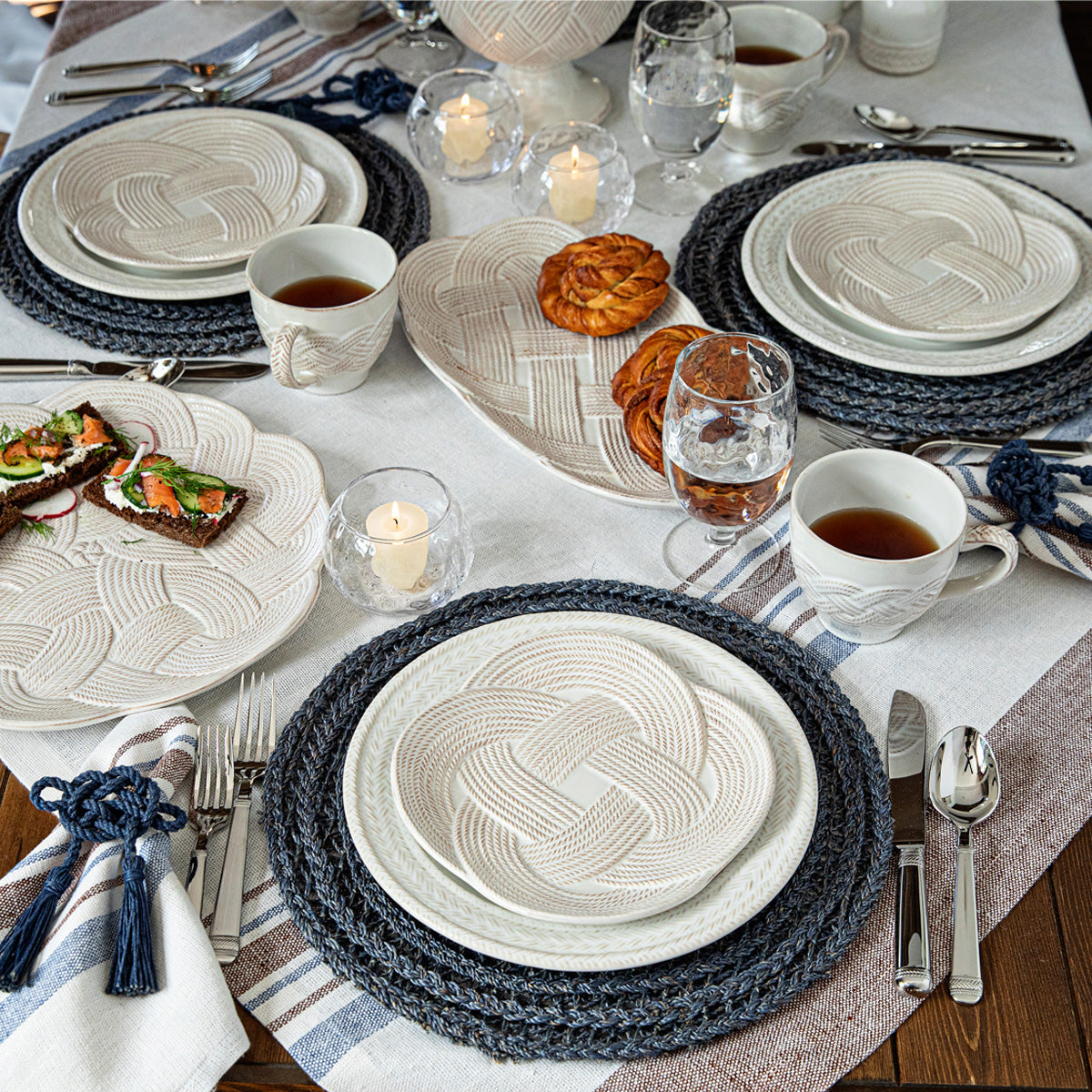 Le Panier Mystic Knot Charger/Platter - Whitewash