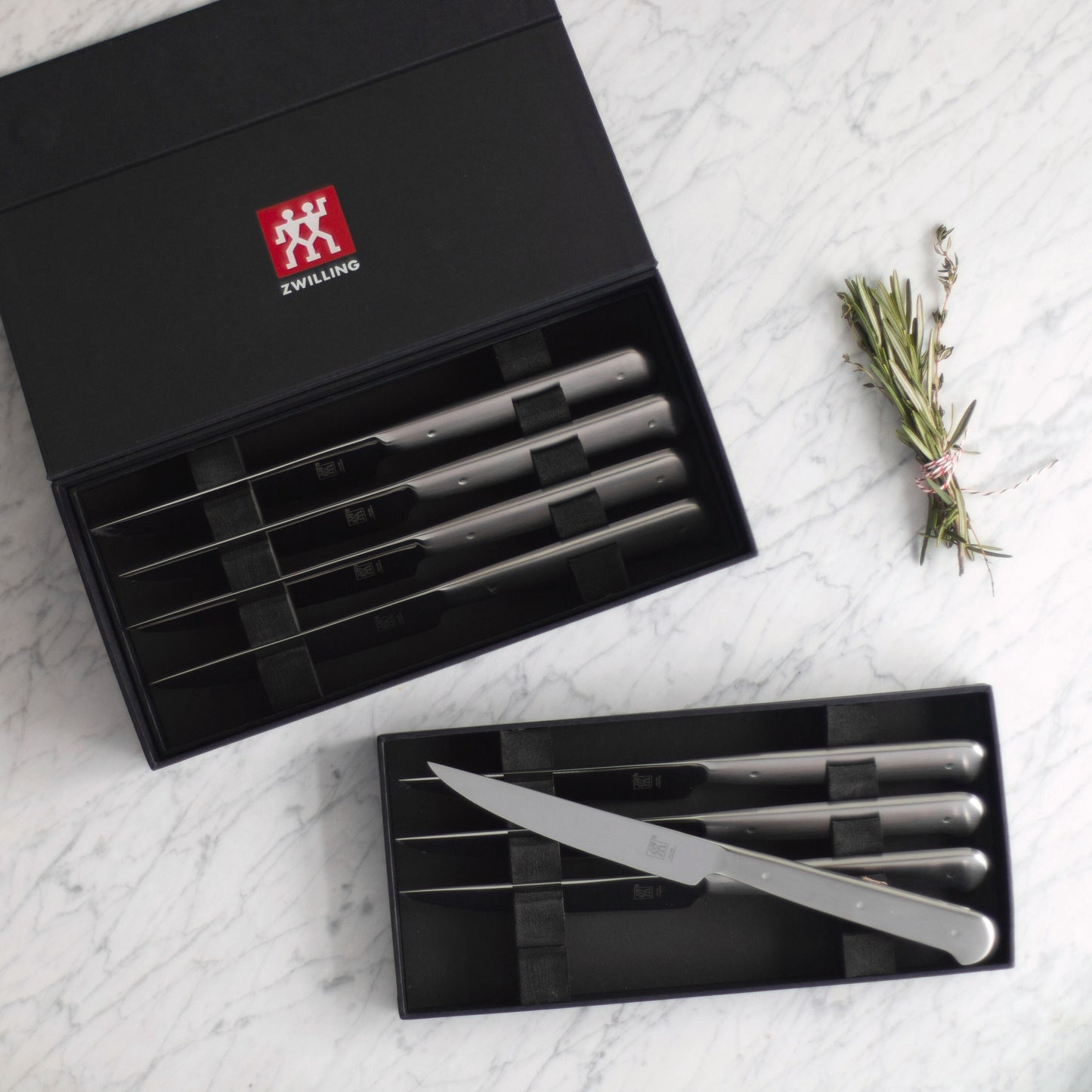 18/10 Stainless Steel Porterhouse Steak Knife Set In Black Presentation Box Set of 8