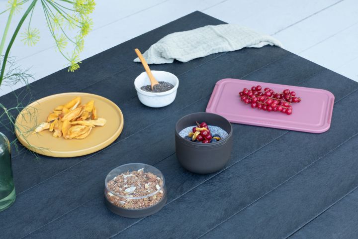 Make & Take Breakfast Bowl, 16.9 oz (0.5L), Plastic - Dark Gray