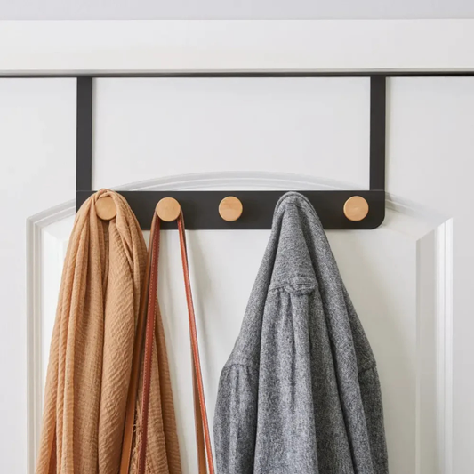 Essex Door Hanger With 5 Wooden Knobs
